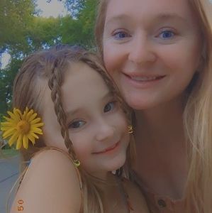 Meet your Posher, Carolyn